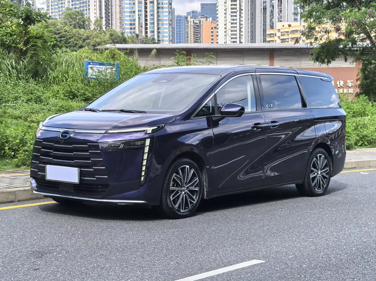 GAC Trumpchi E8 PHEV  из Китая