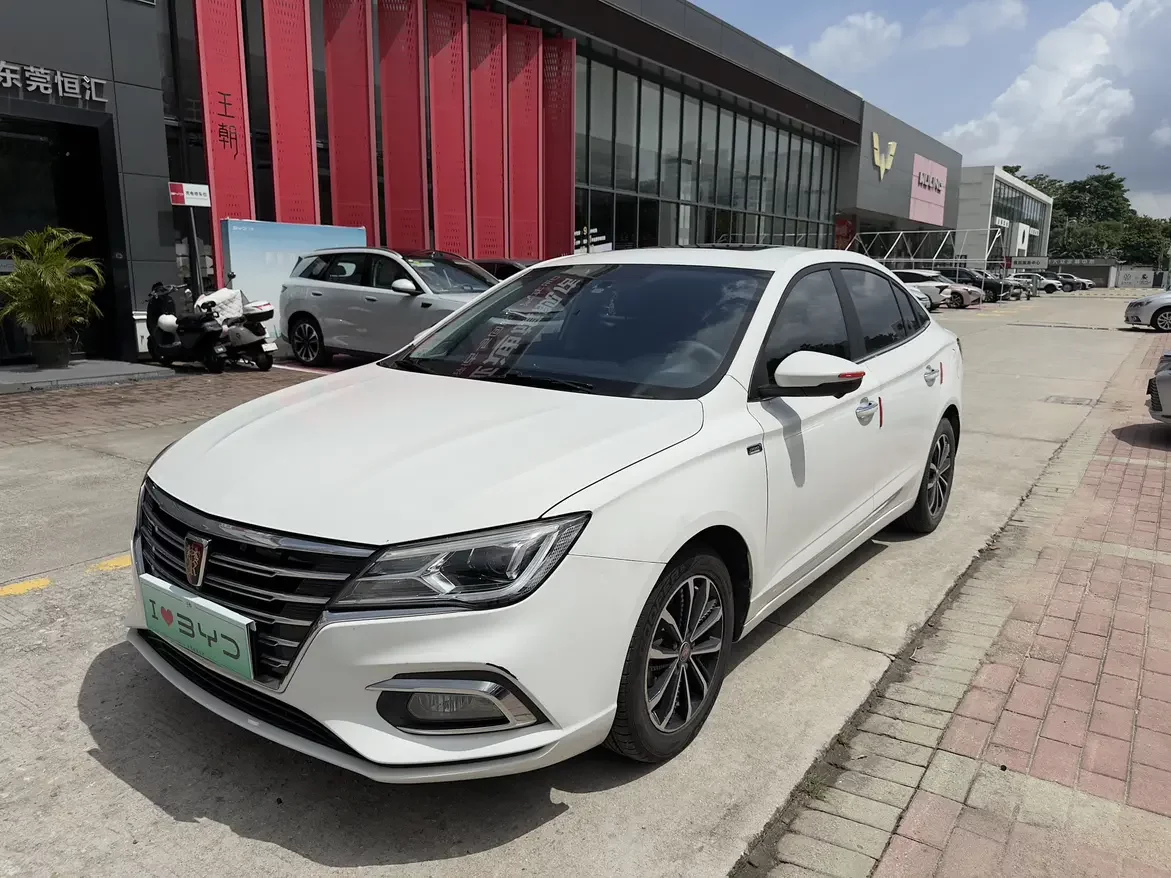 Roewe i5