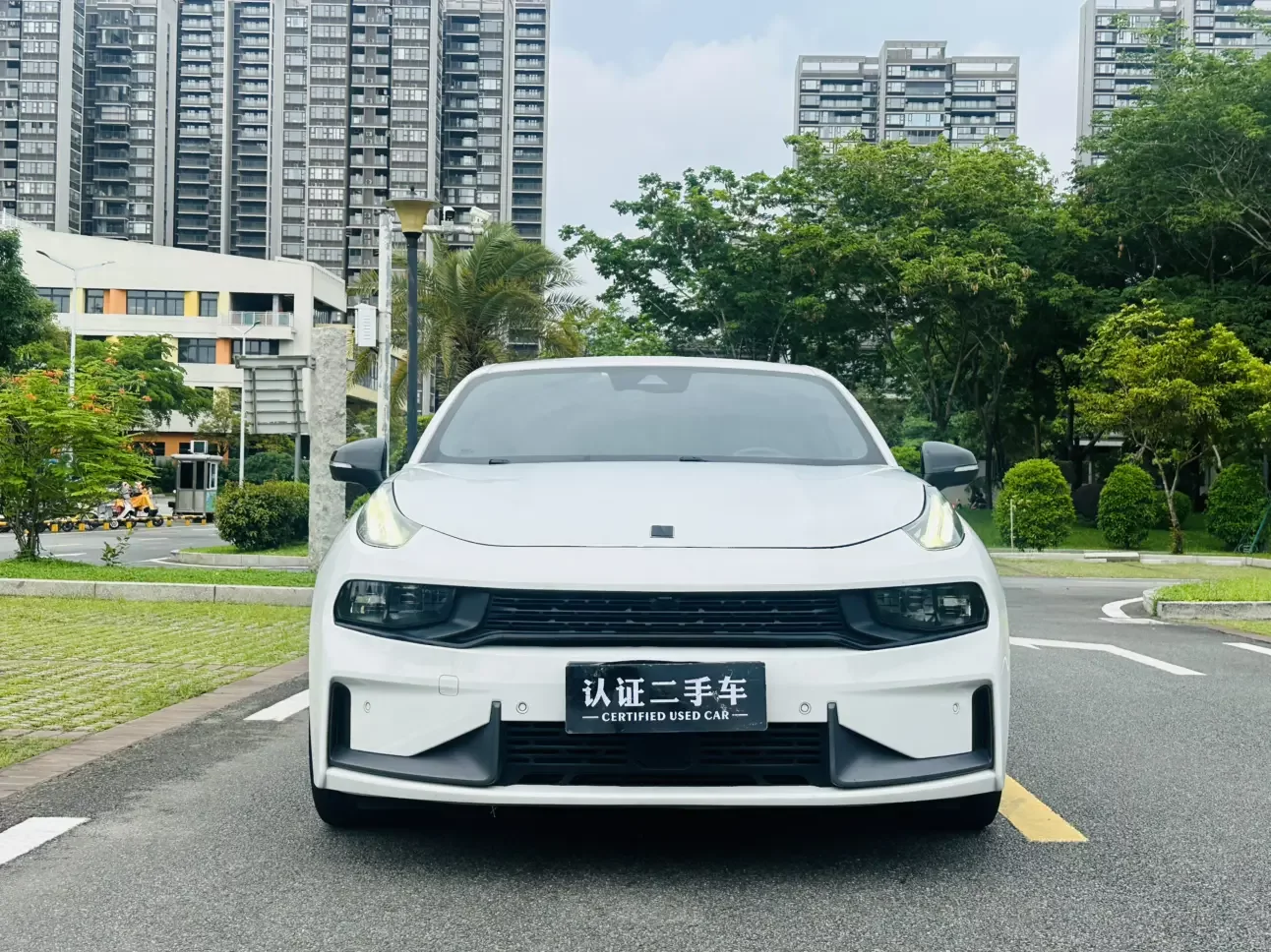 Lynk & Co 03