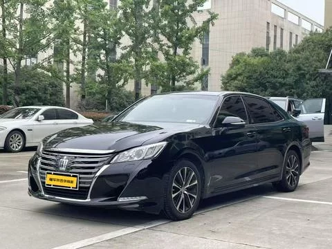 Toyota crown  из Китая