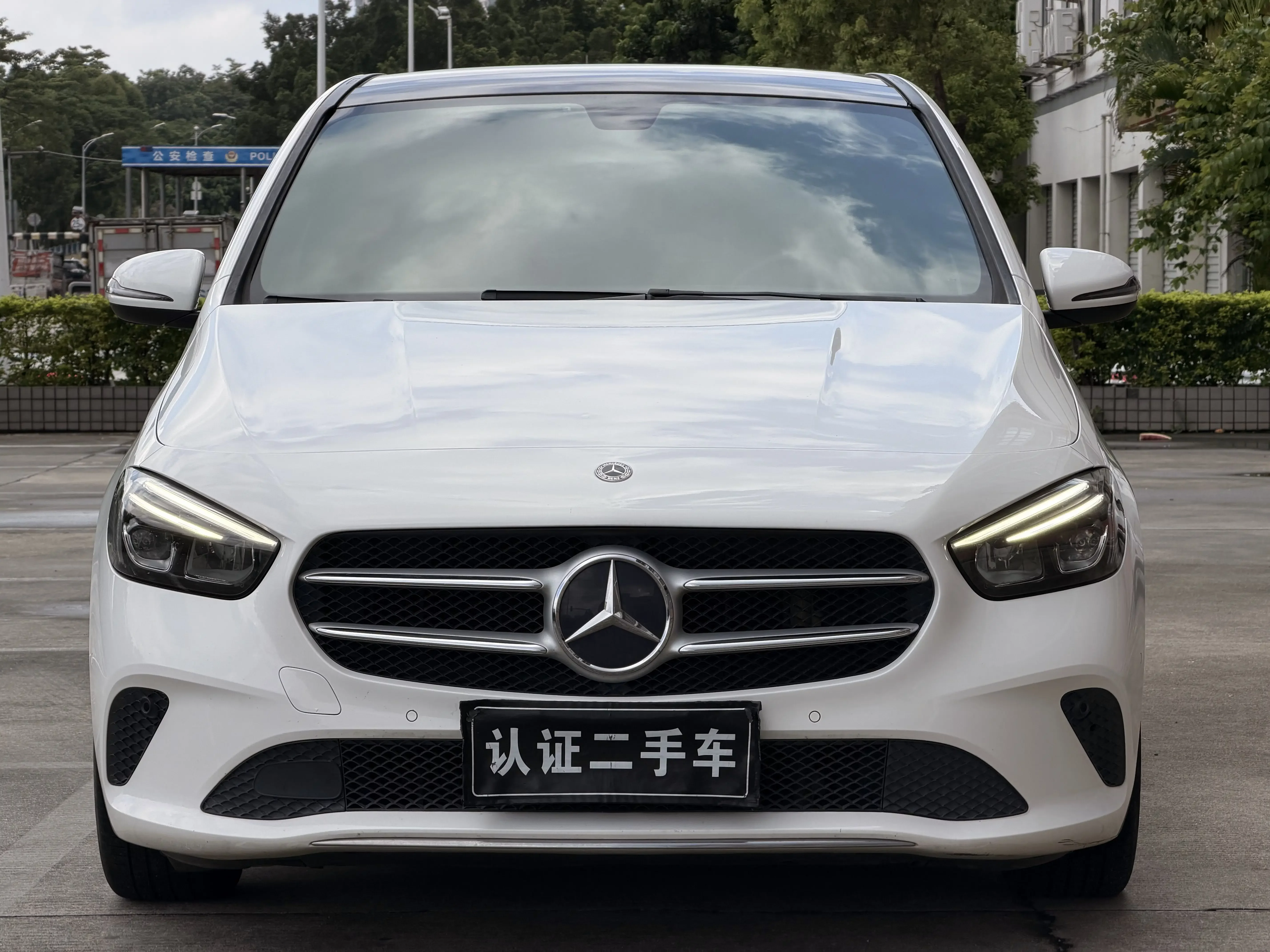 Mercedes-Benz B Class