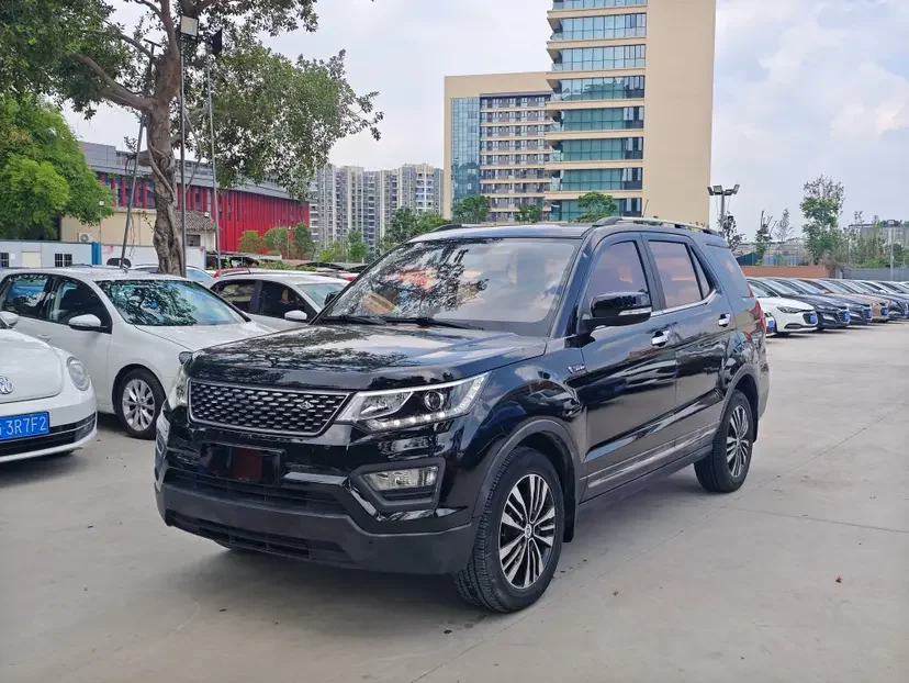 Oshan Changan Auchan CX70