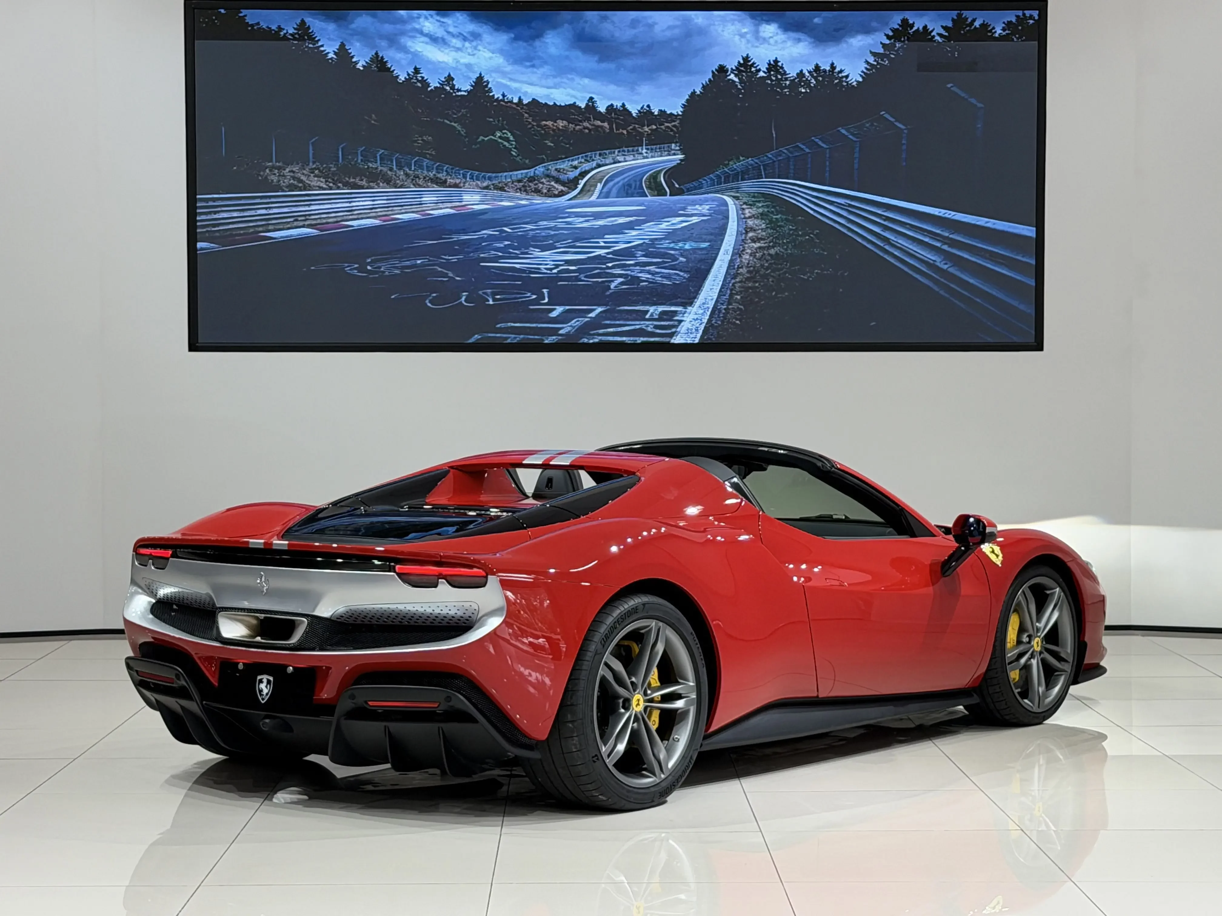 Ferrari 296