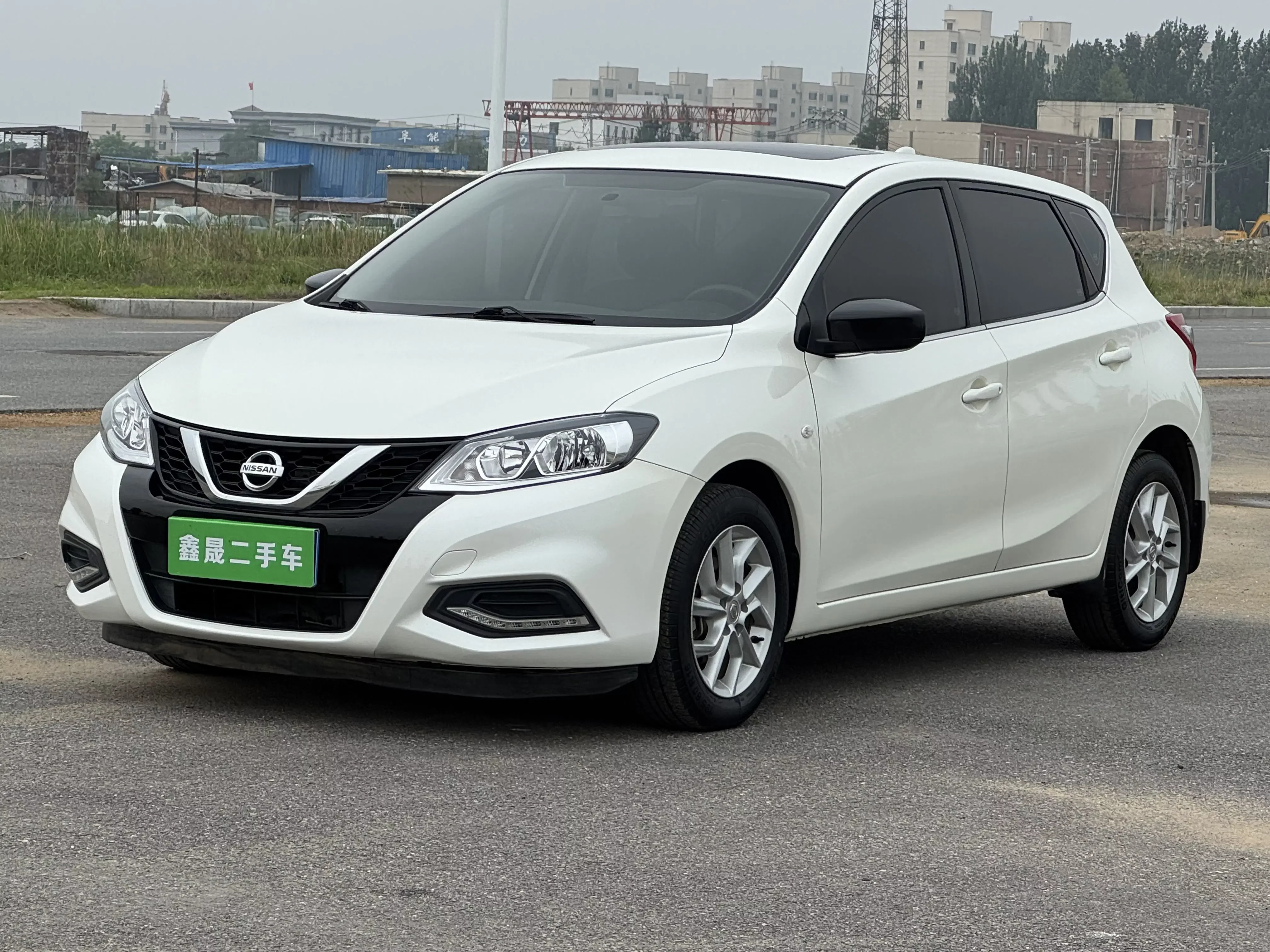 Nissan Tiida
