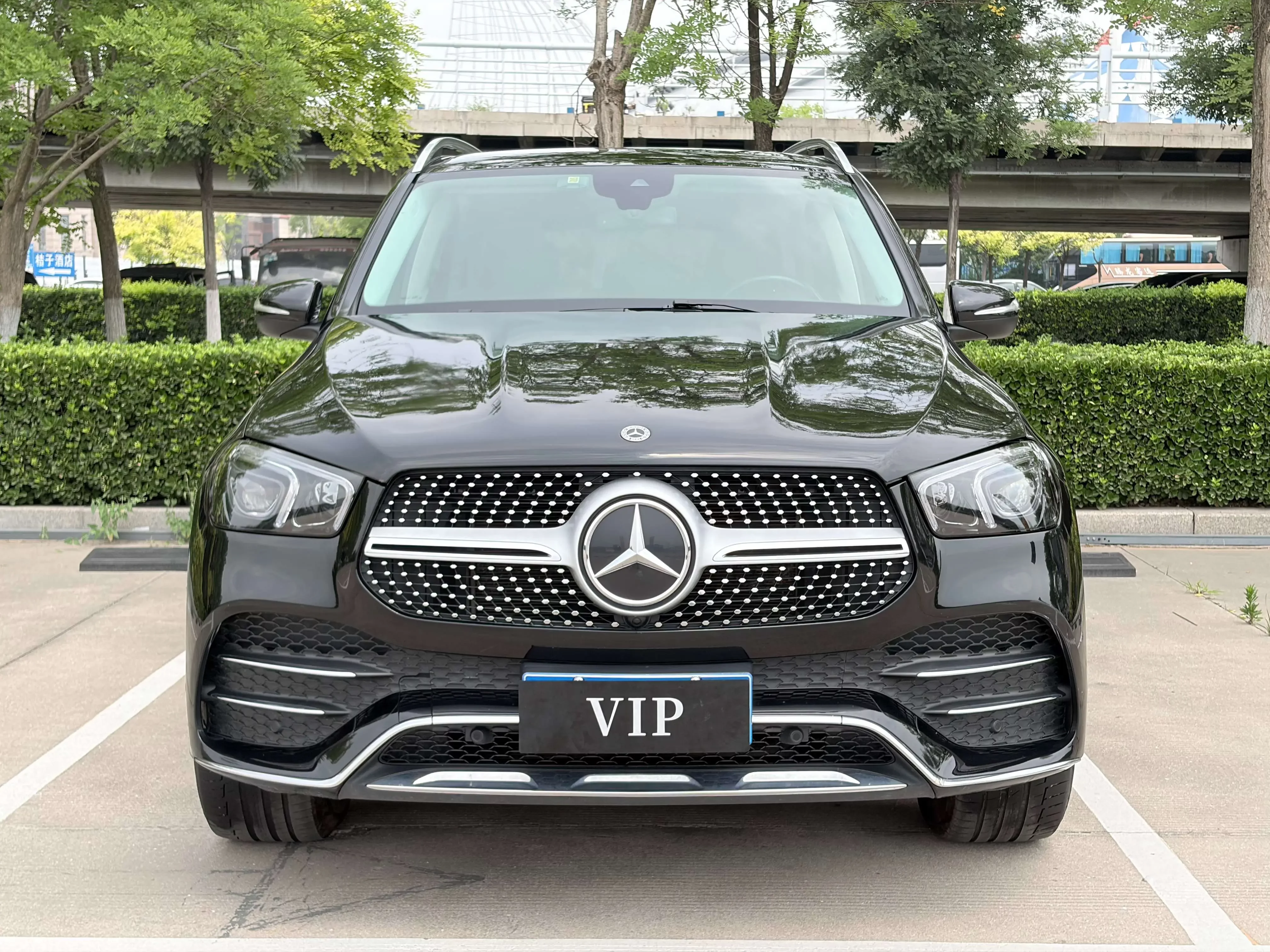 Mercedes-Benz GLE (Imported)