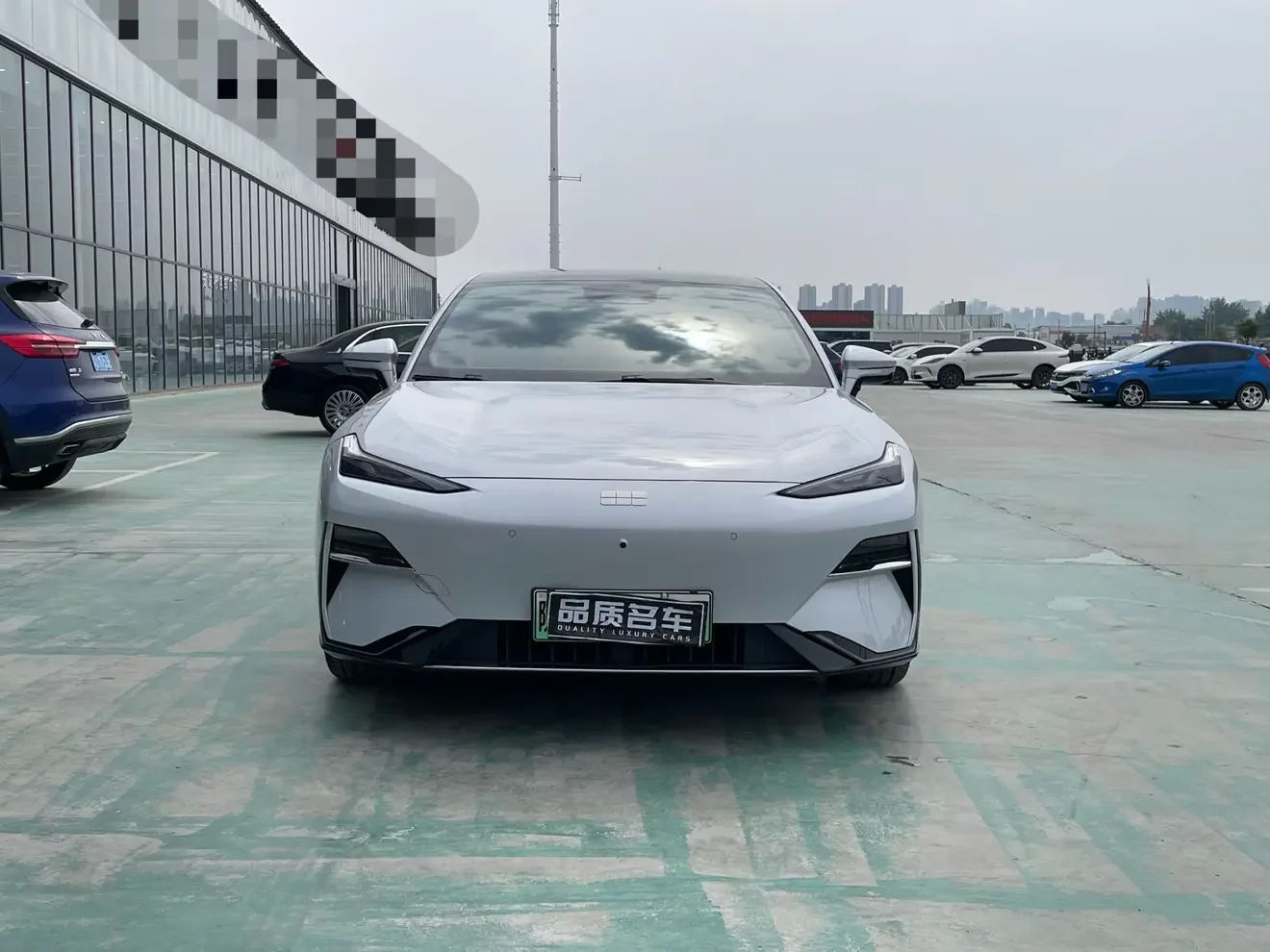 Geely Galaxy E8