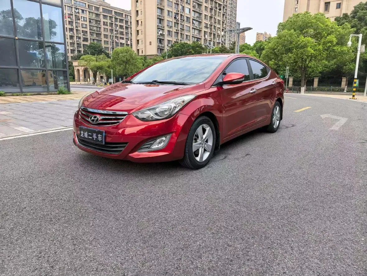 Hyundai Elantra