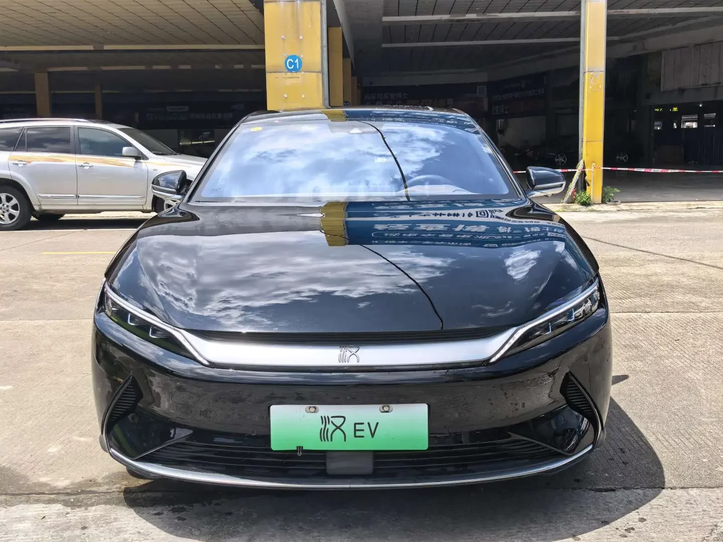 BYD Han EV