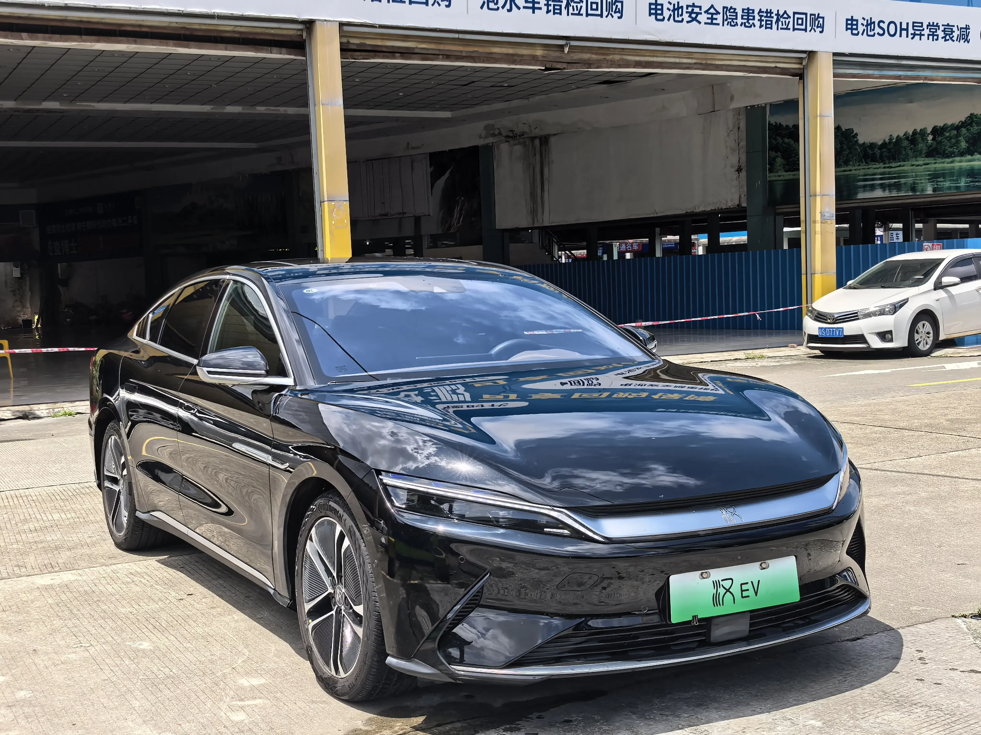 BYD Han EV