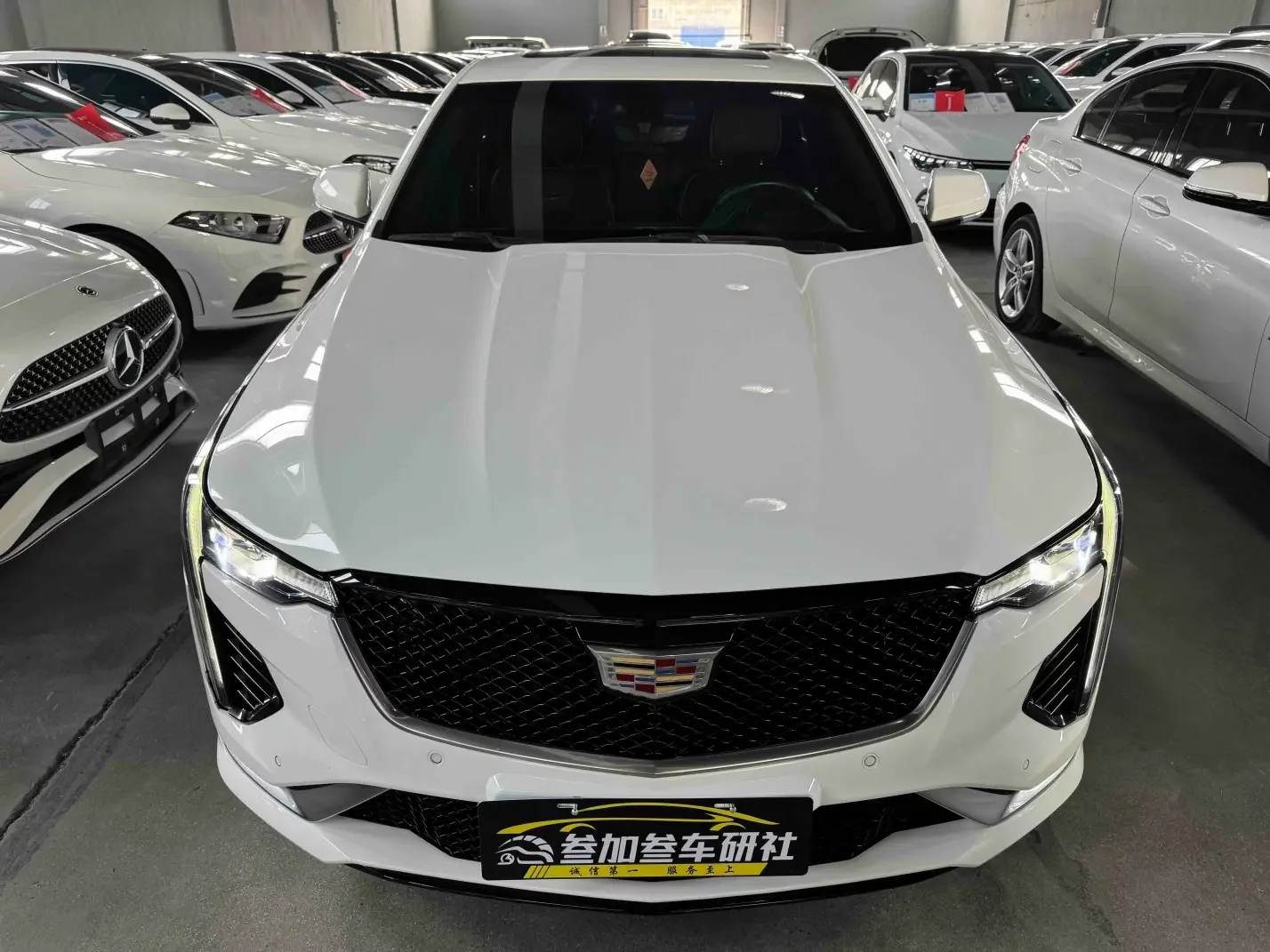 Cadillac CT4  из Китая