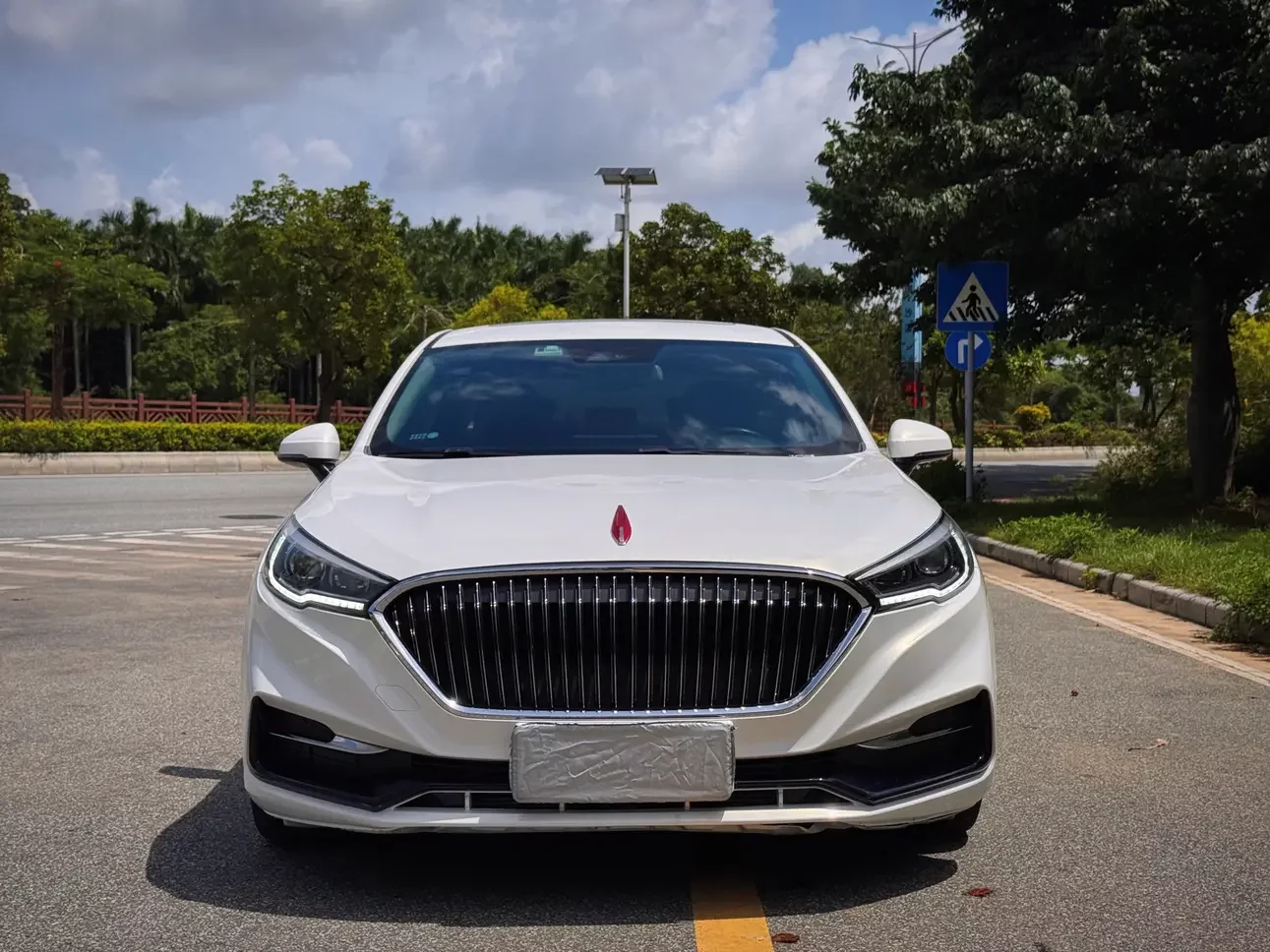 Hongqi H5 classic