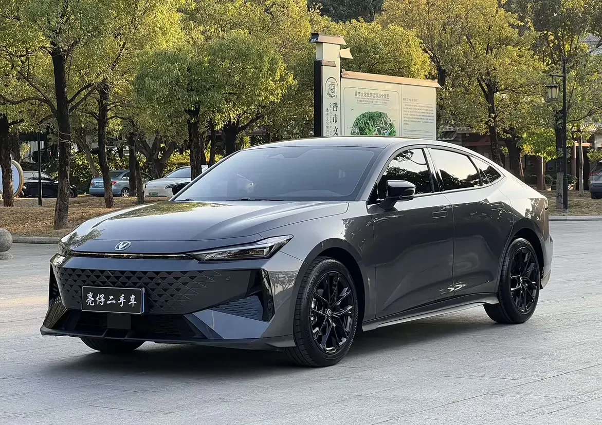 Changan UNI-V