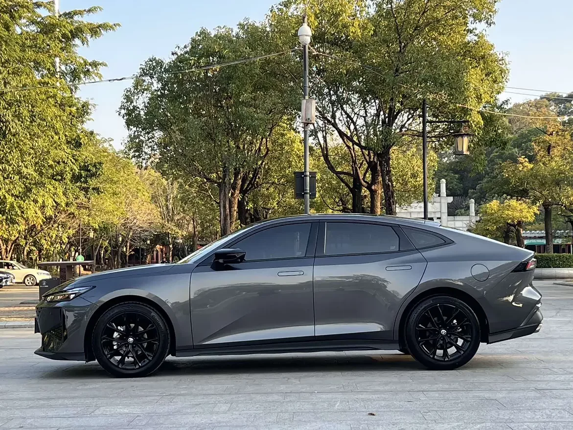 Changan UNI-V