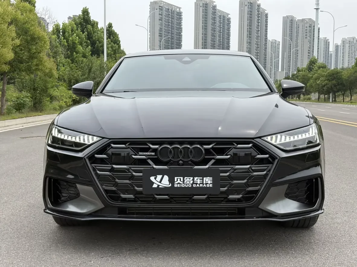 Audi A7L