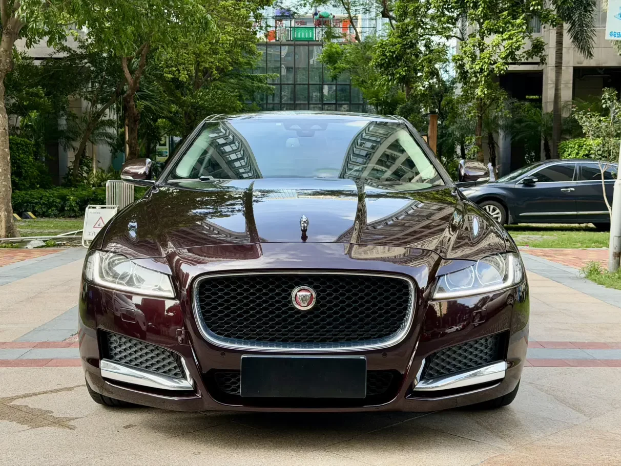 Jaguar XFL