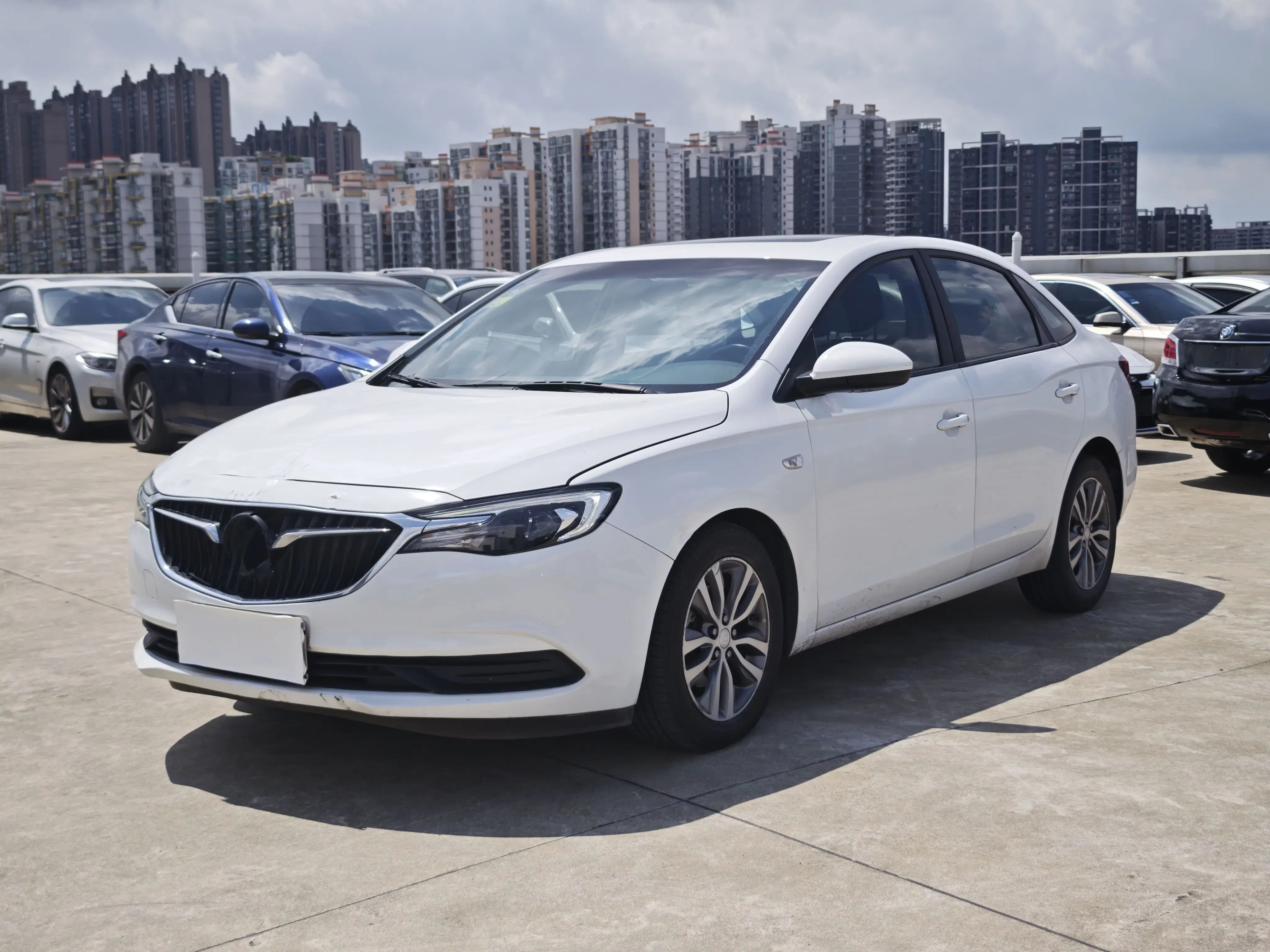 Buick Yinglang