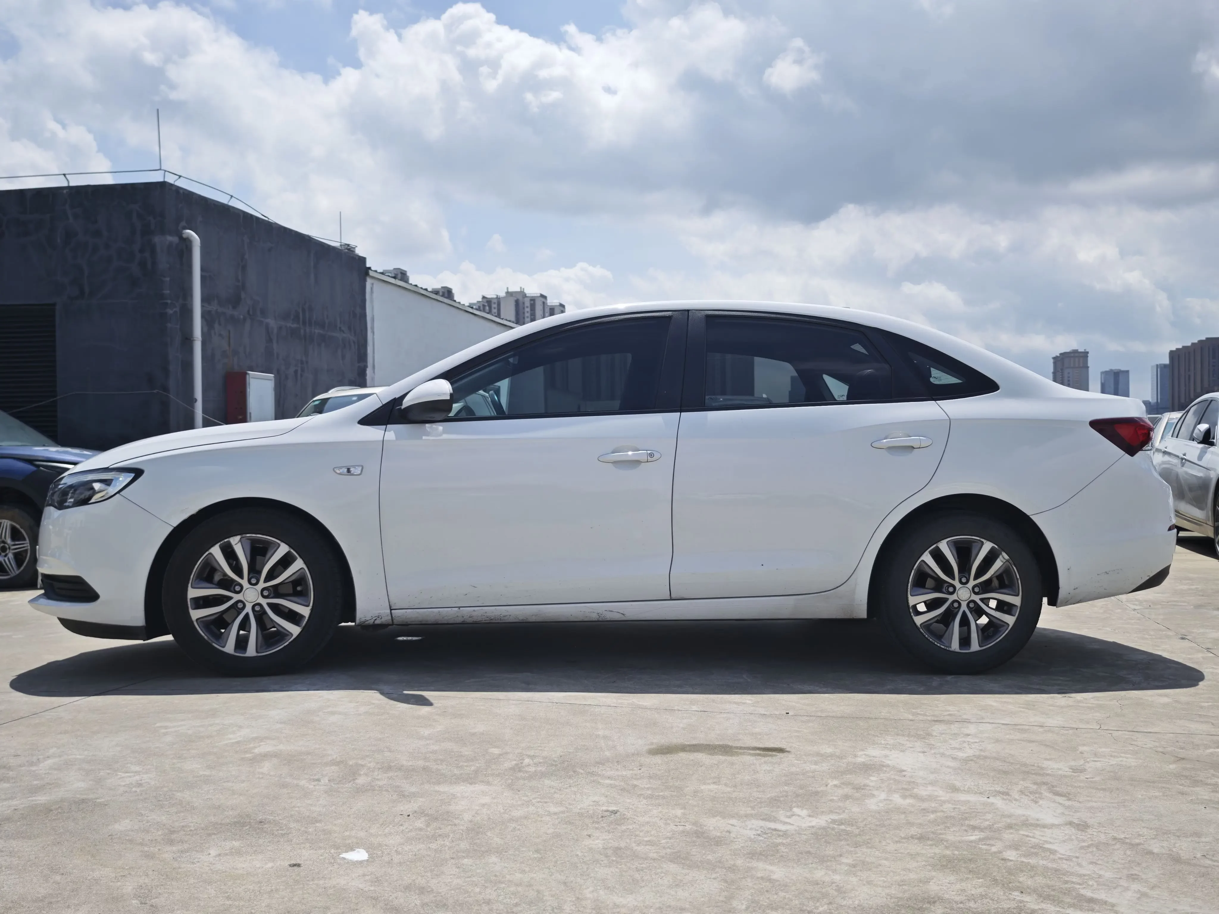 Buick Yinglang