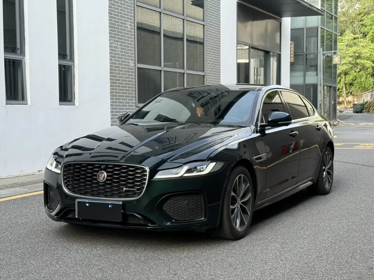 Jaguar XFL