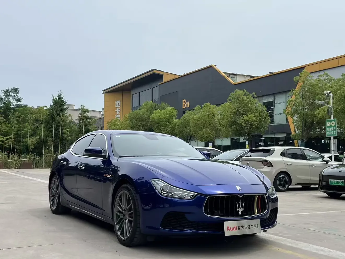 Maserati Ghibli