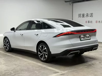 Geely Galaxy L6