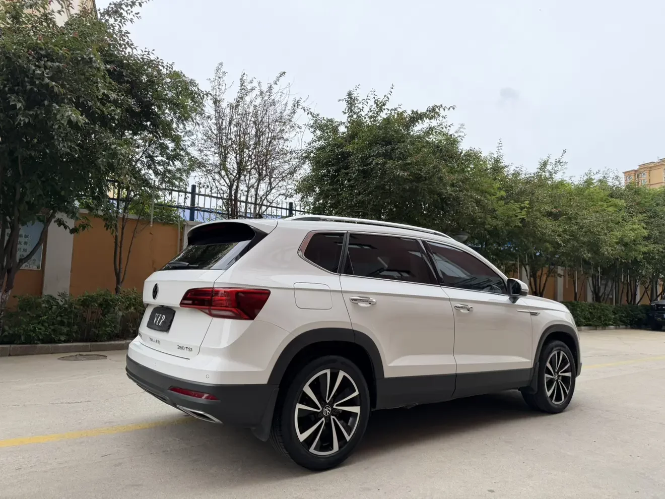 Volkswagen Tharu