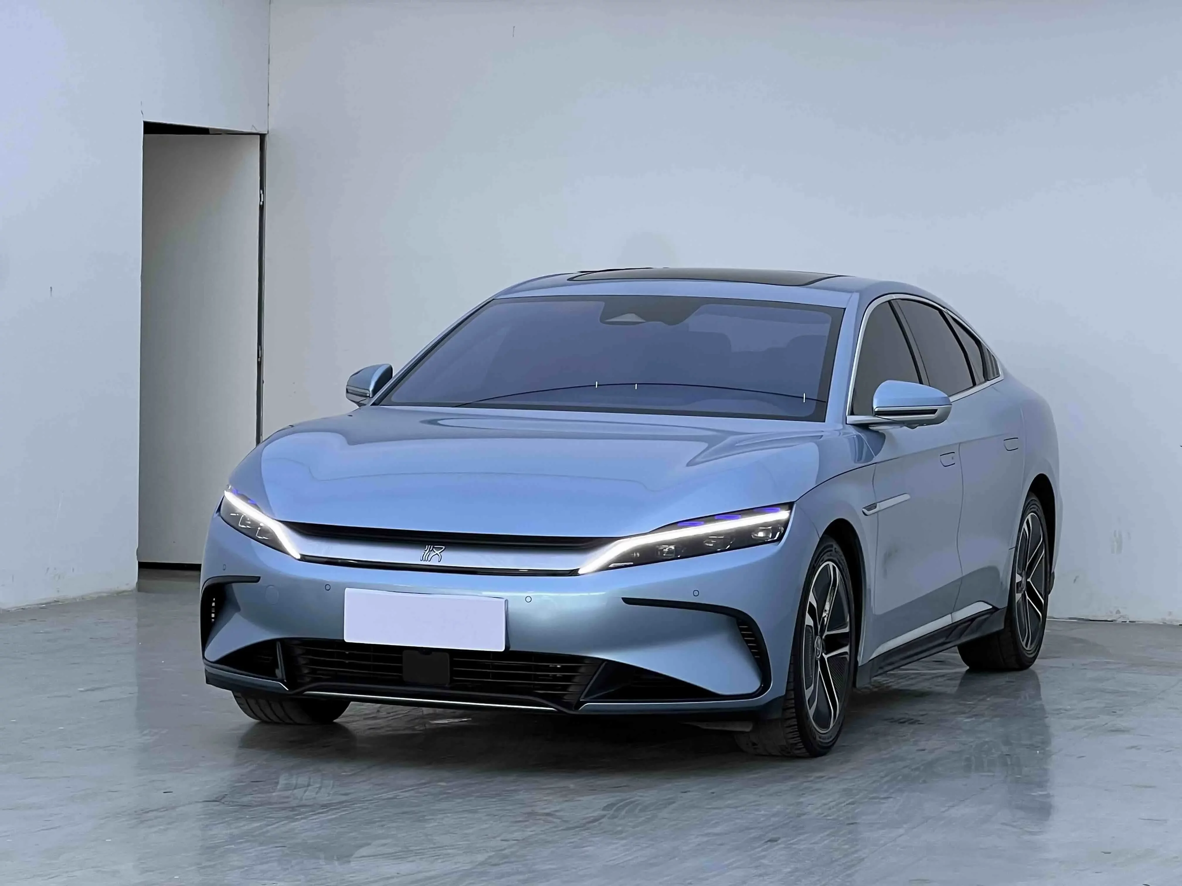 BYD Han EV