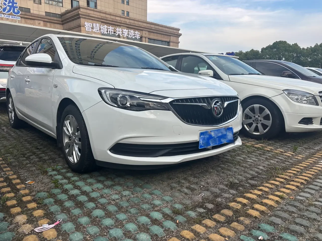 Buick Yinglang