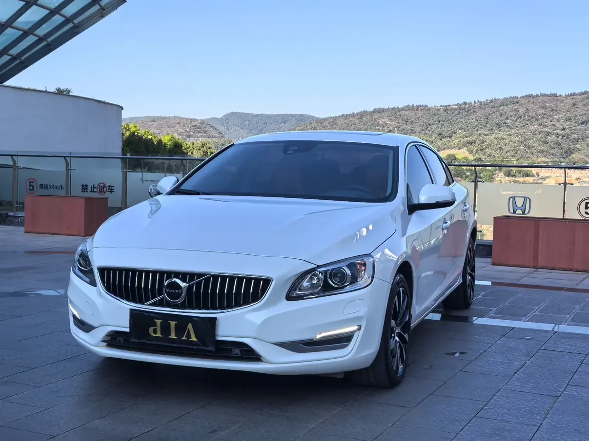 Volvo S60