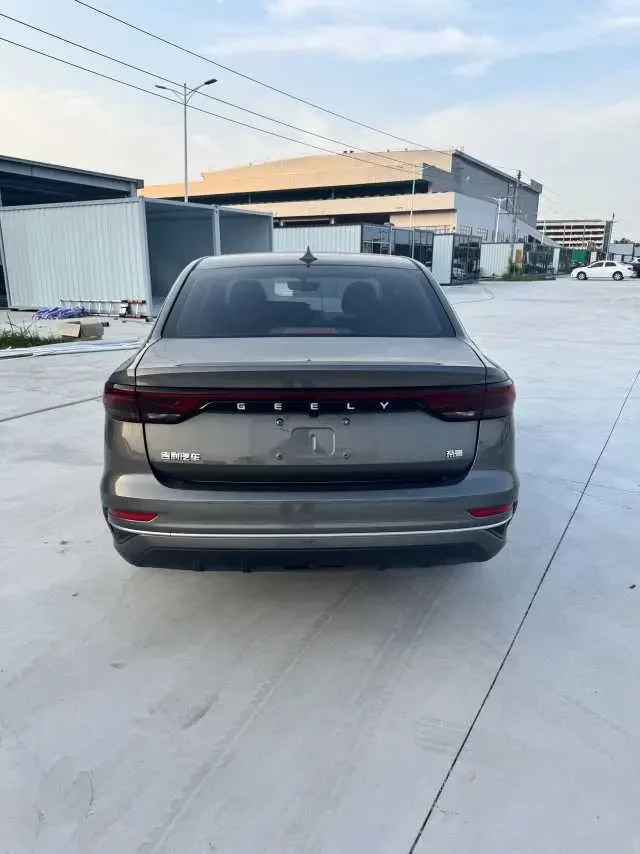 Geely emgrand
