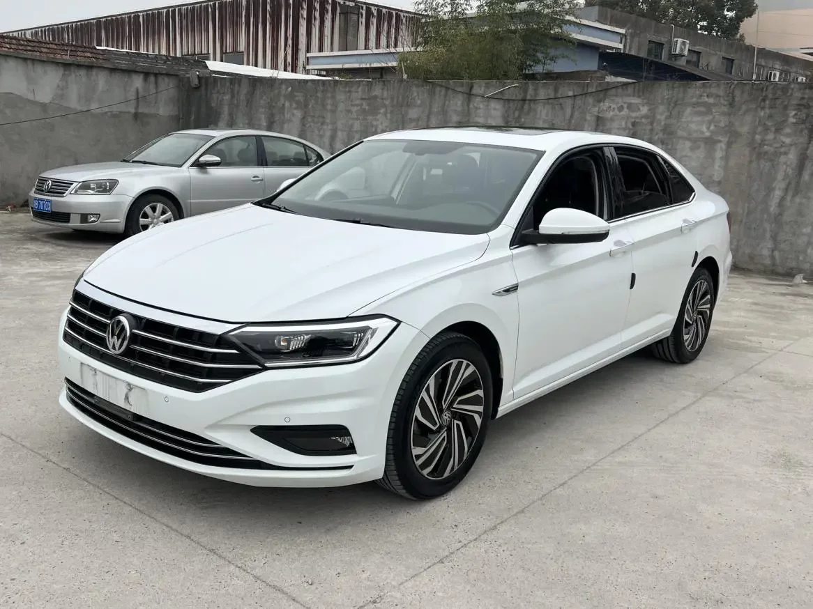 Volkswagen Sagitar