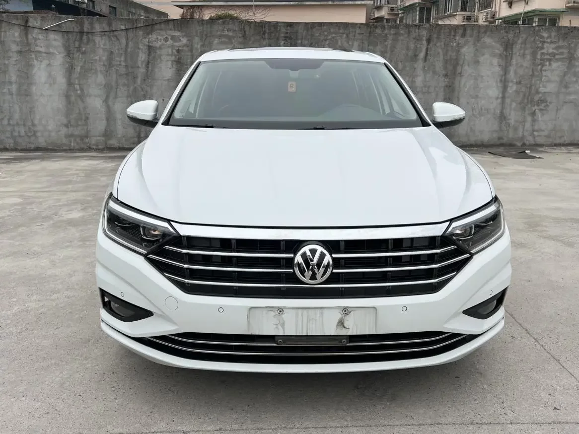 Volkswagen Sagitar