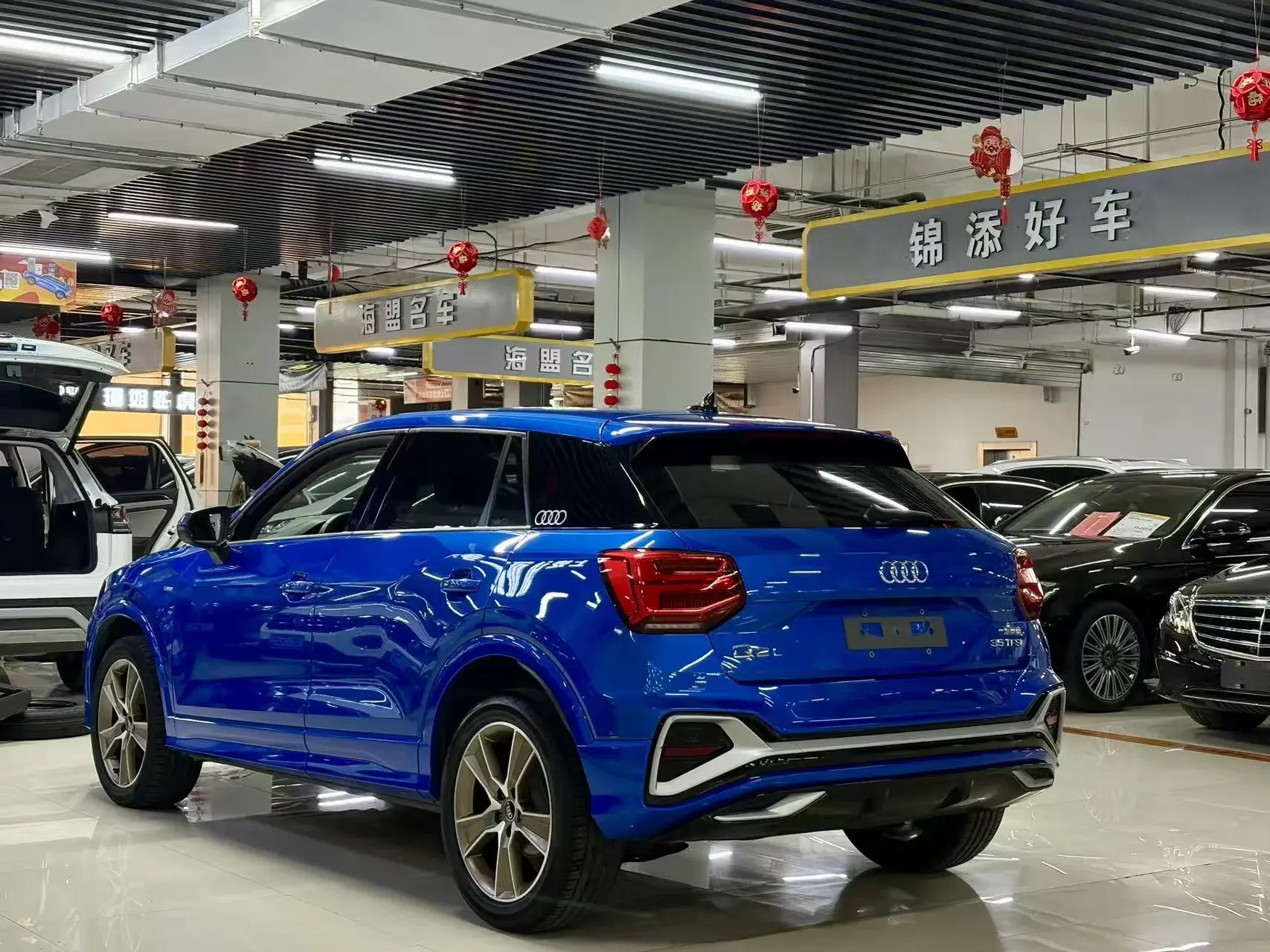 Audi Q2L