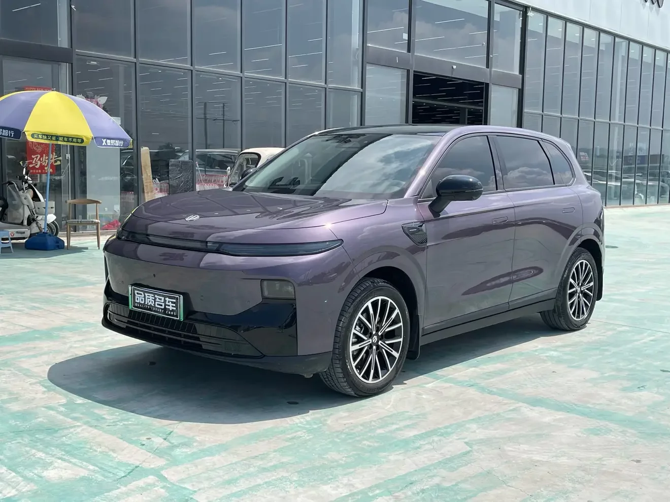 Leapmotor B10