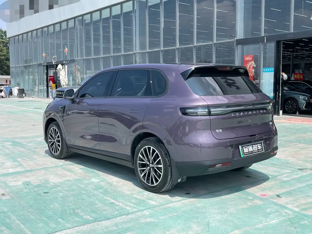 Leapmotor B10
