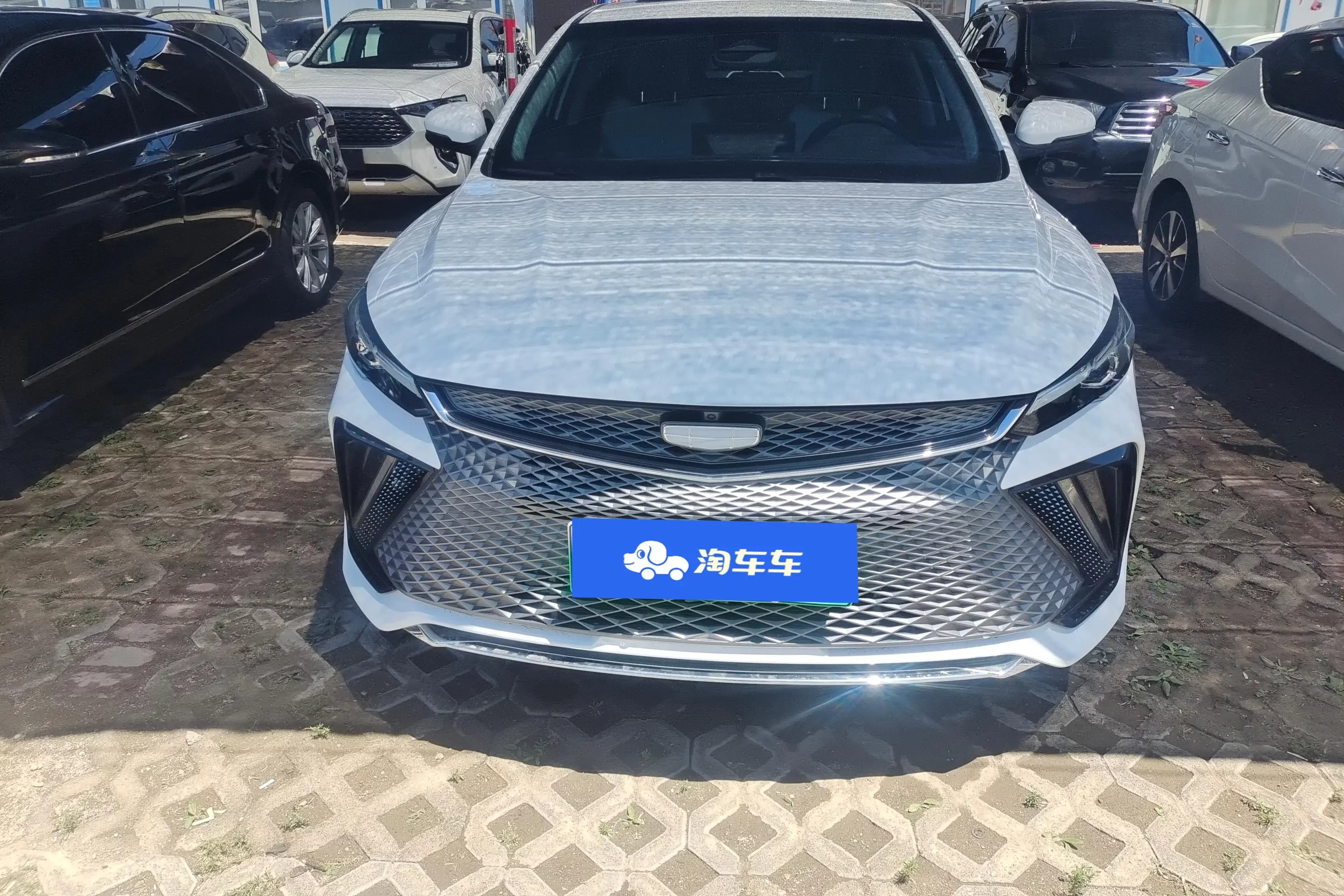 Geely Emgrand L HiP