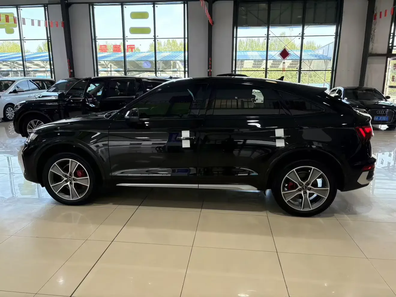 Audi Q5L Sportback