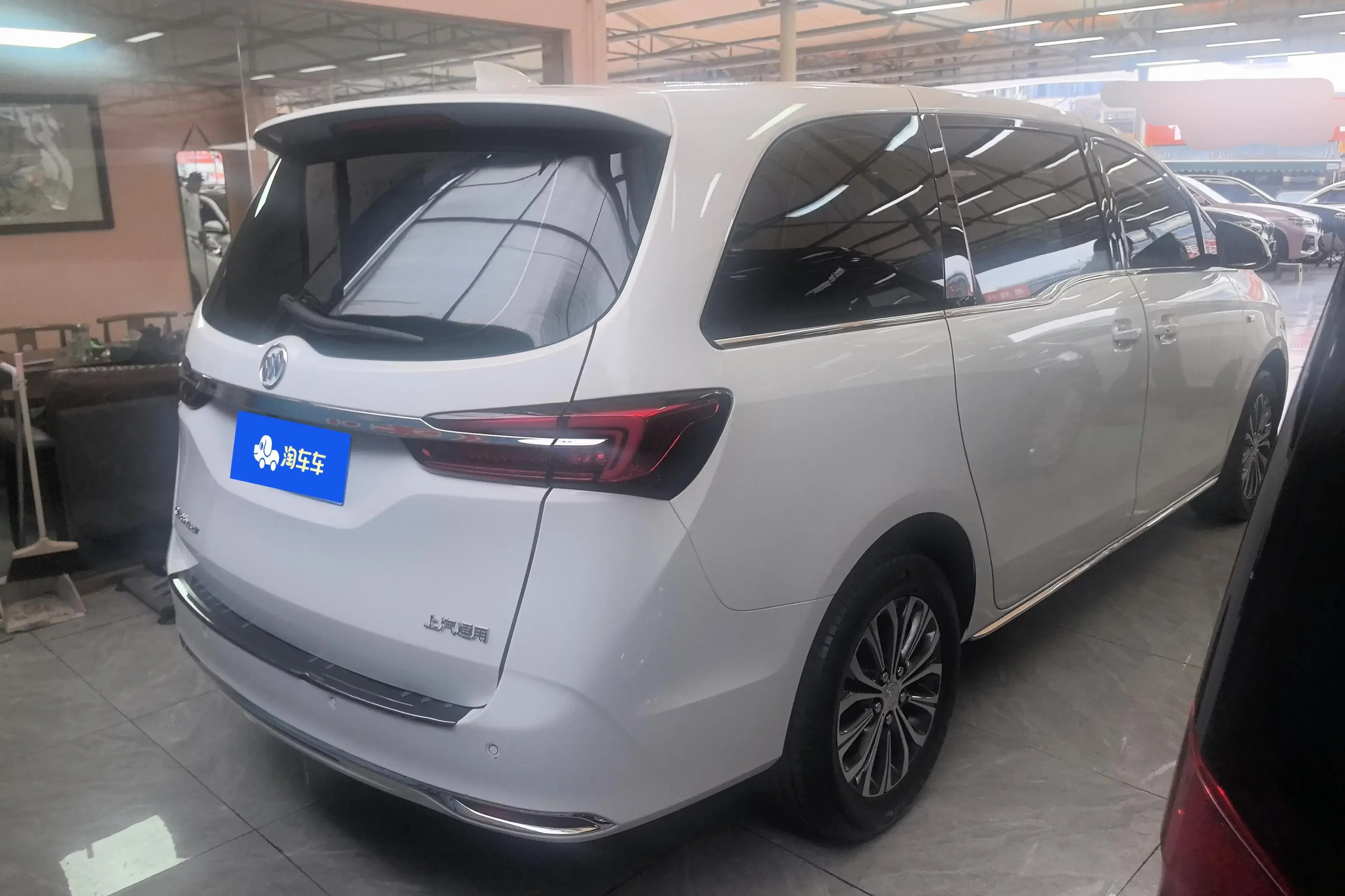 Buick GL8