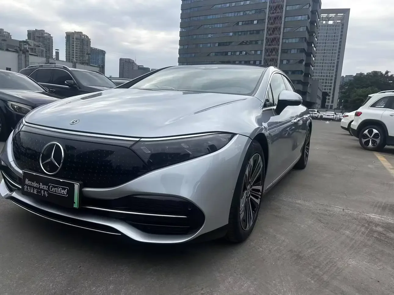 Mercedes-Benz EQS