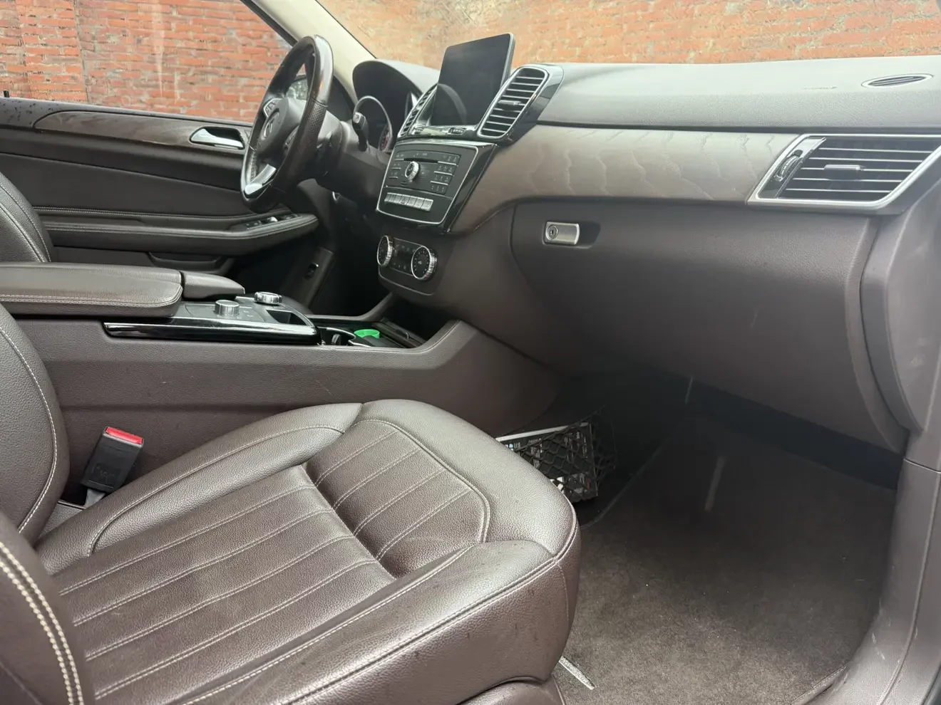 Mercedes-Benz GLE (Imported)