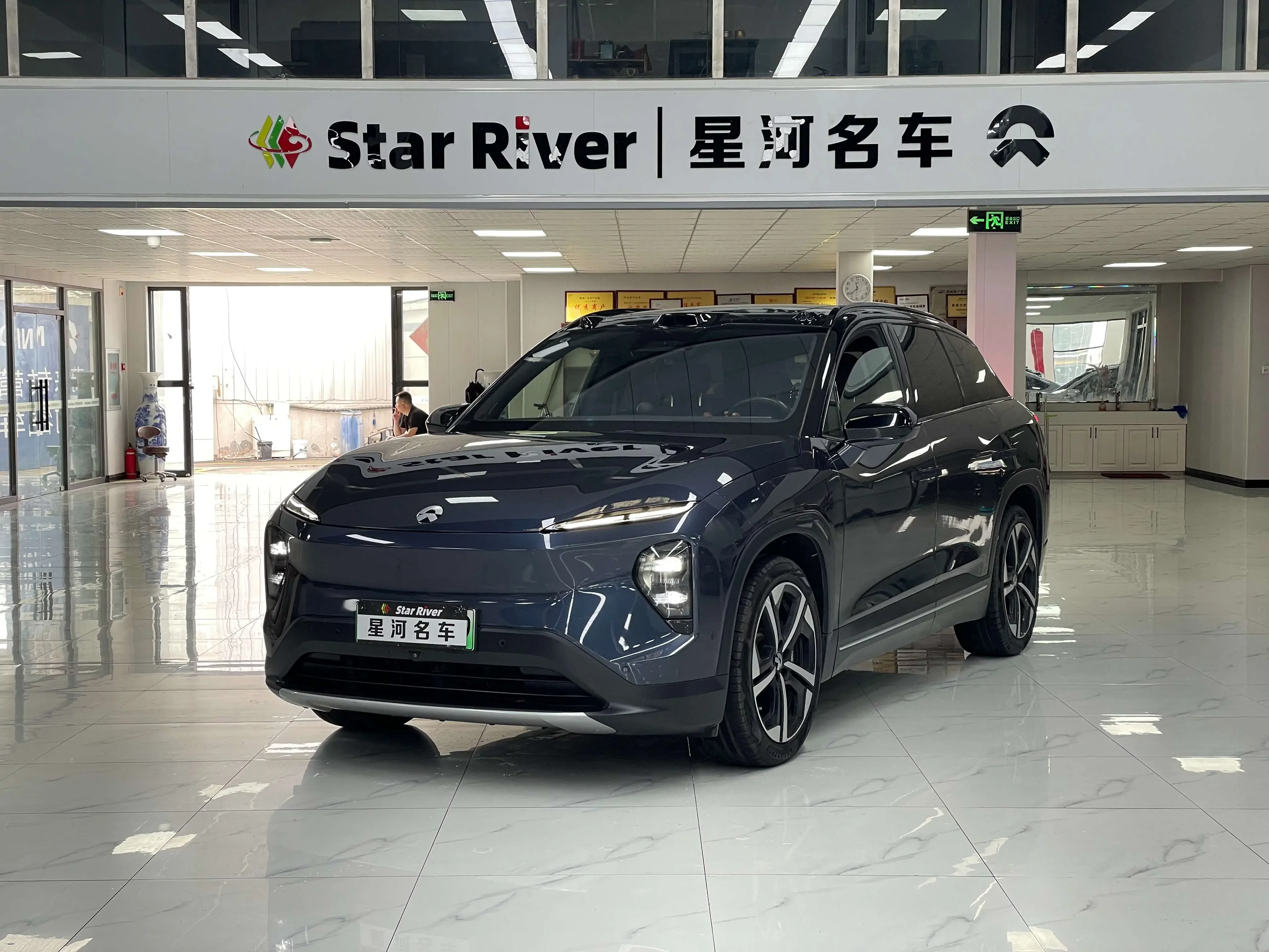NIO ES7  из Китая