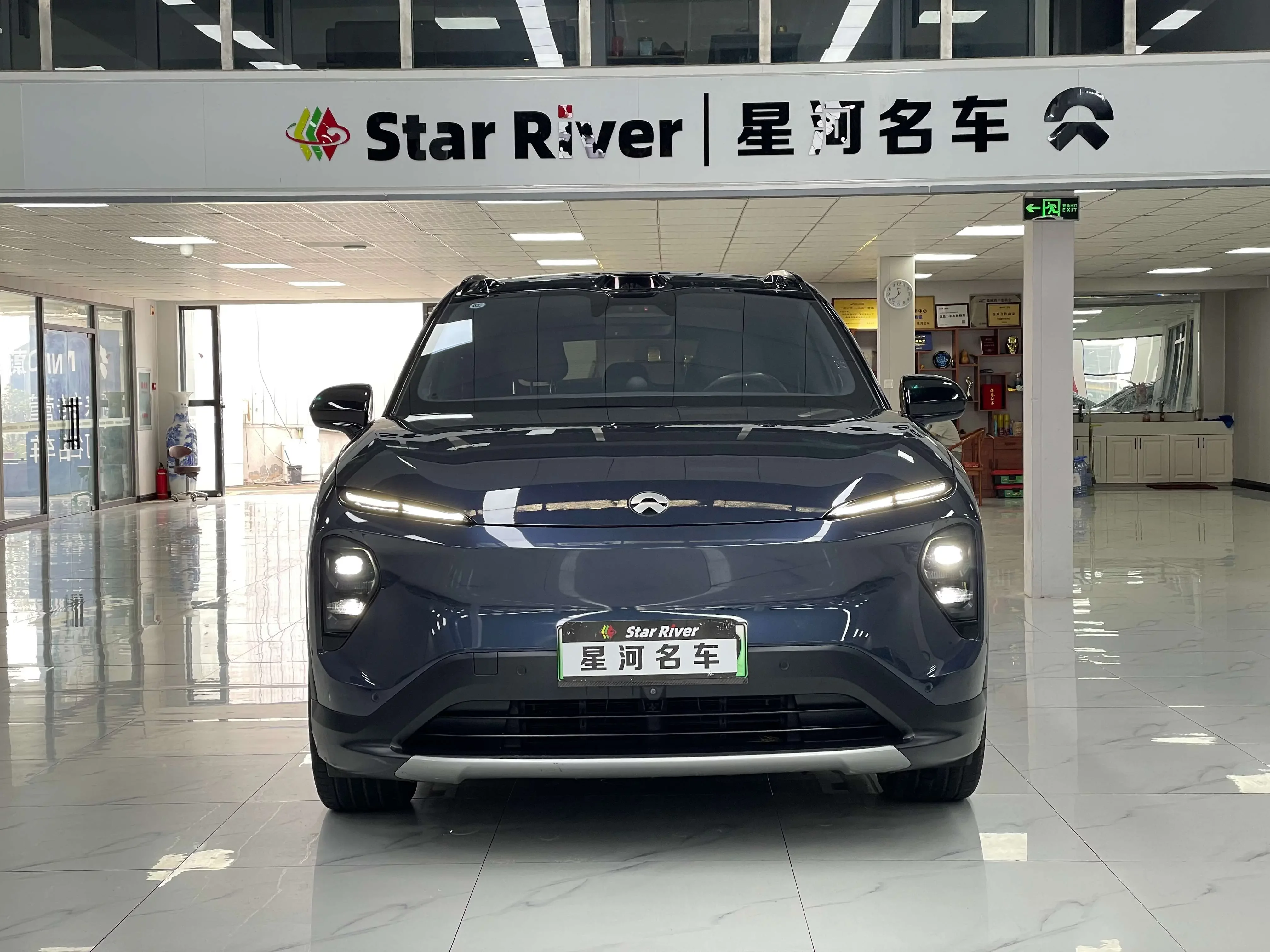 NIO ES7  из Китая