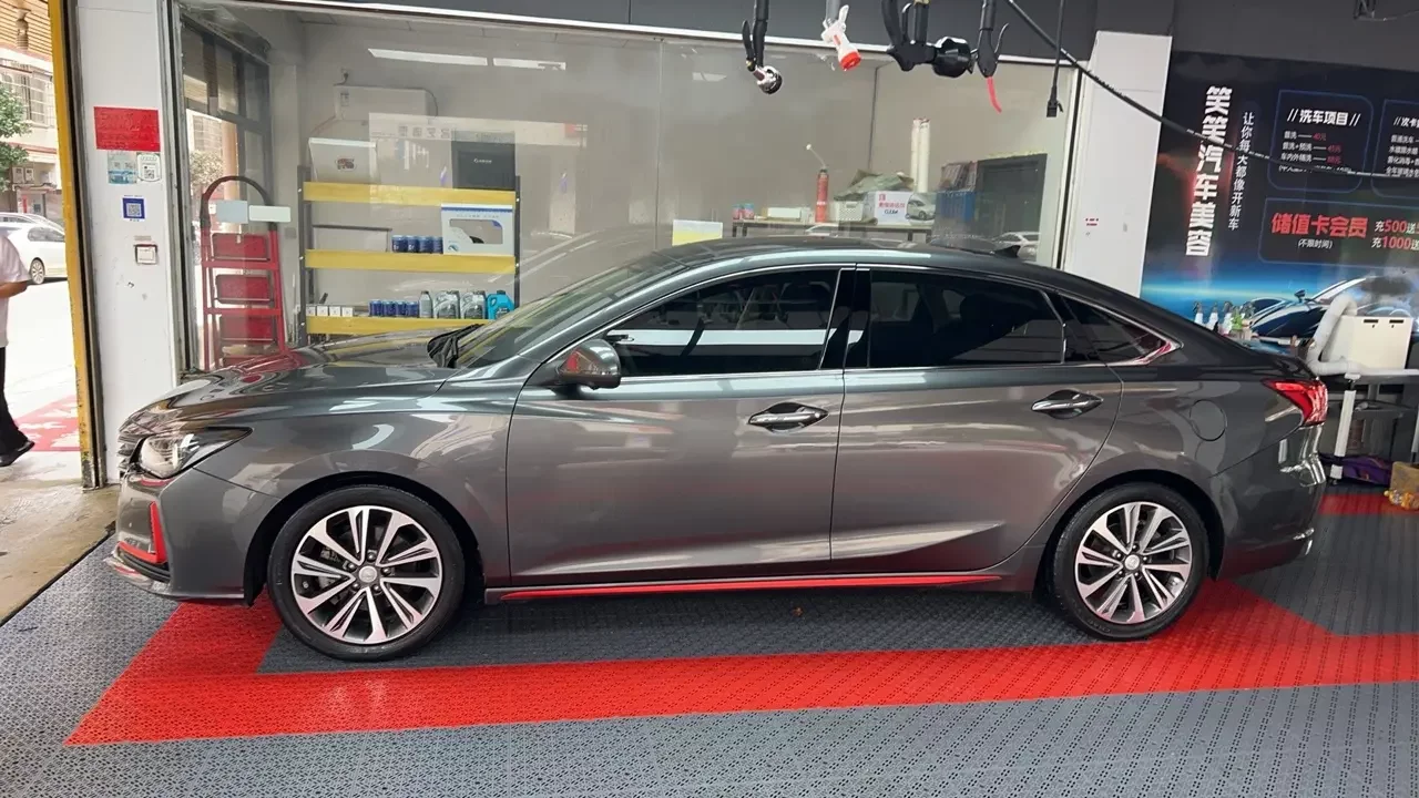 Changan Raeton CC (Ruicheng CC)  из Китая