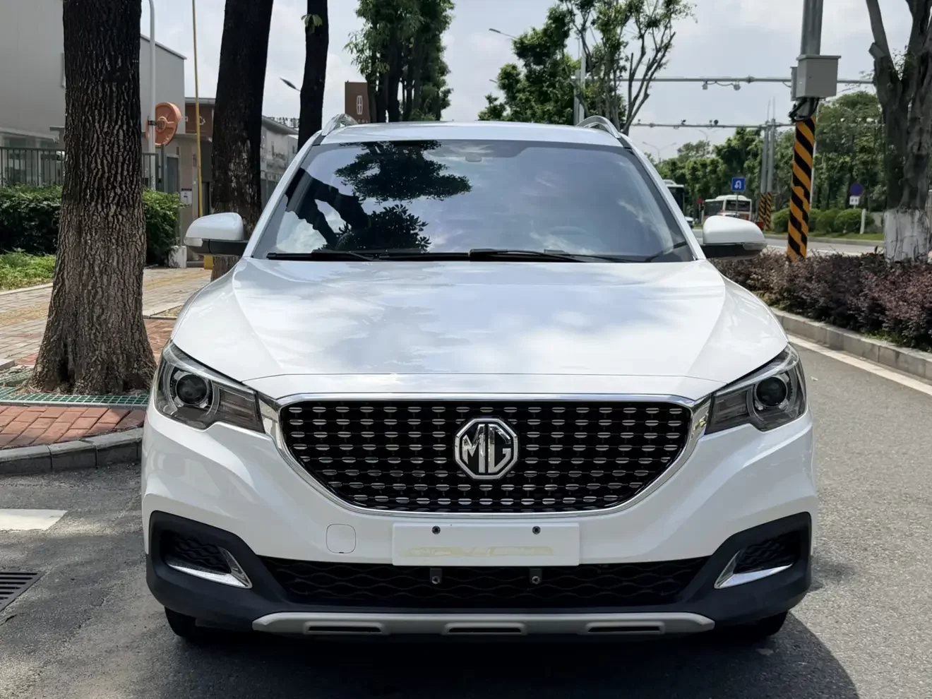MG ZS