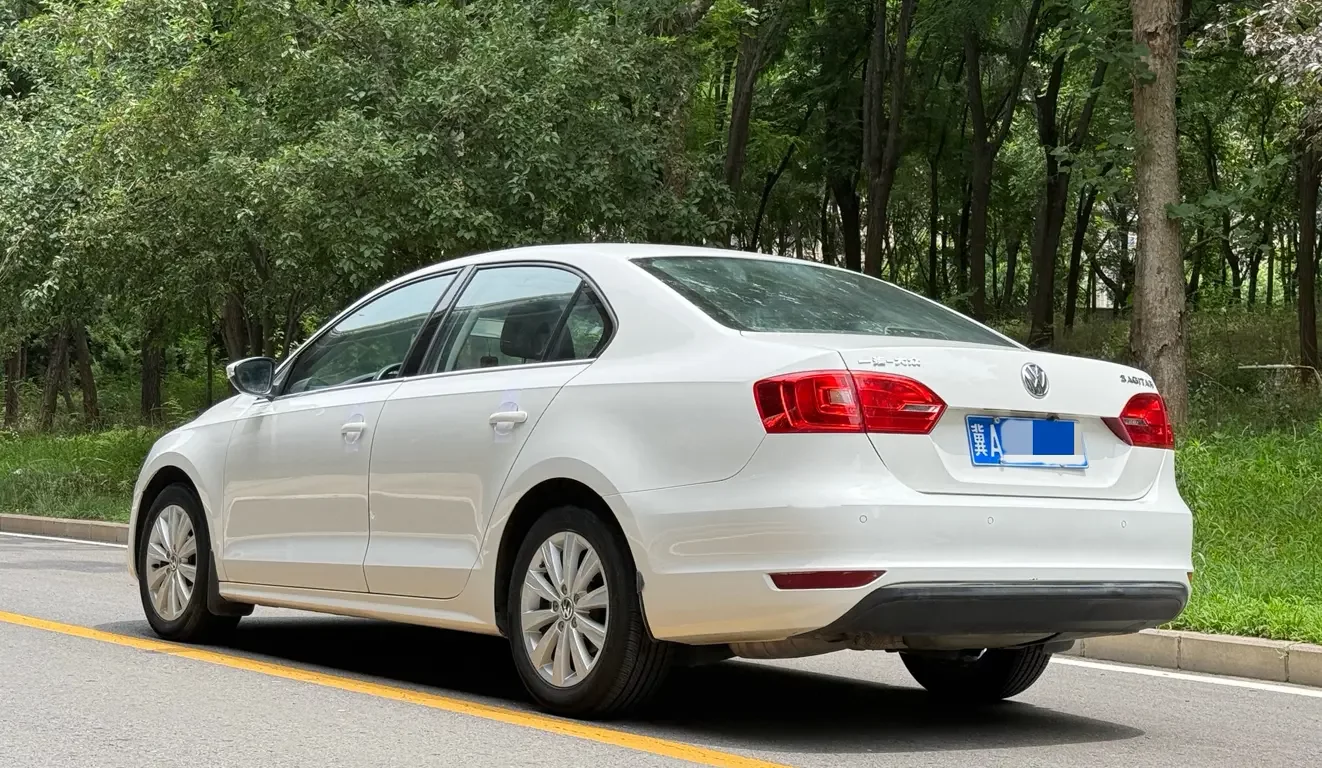 Volkswagen Sagitar