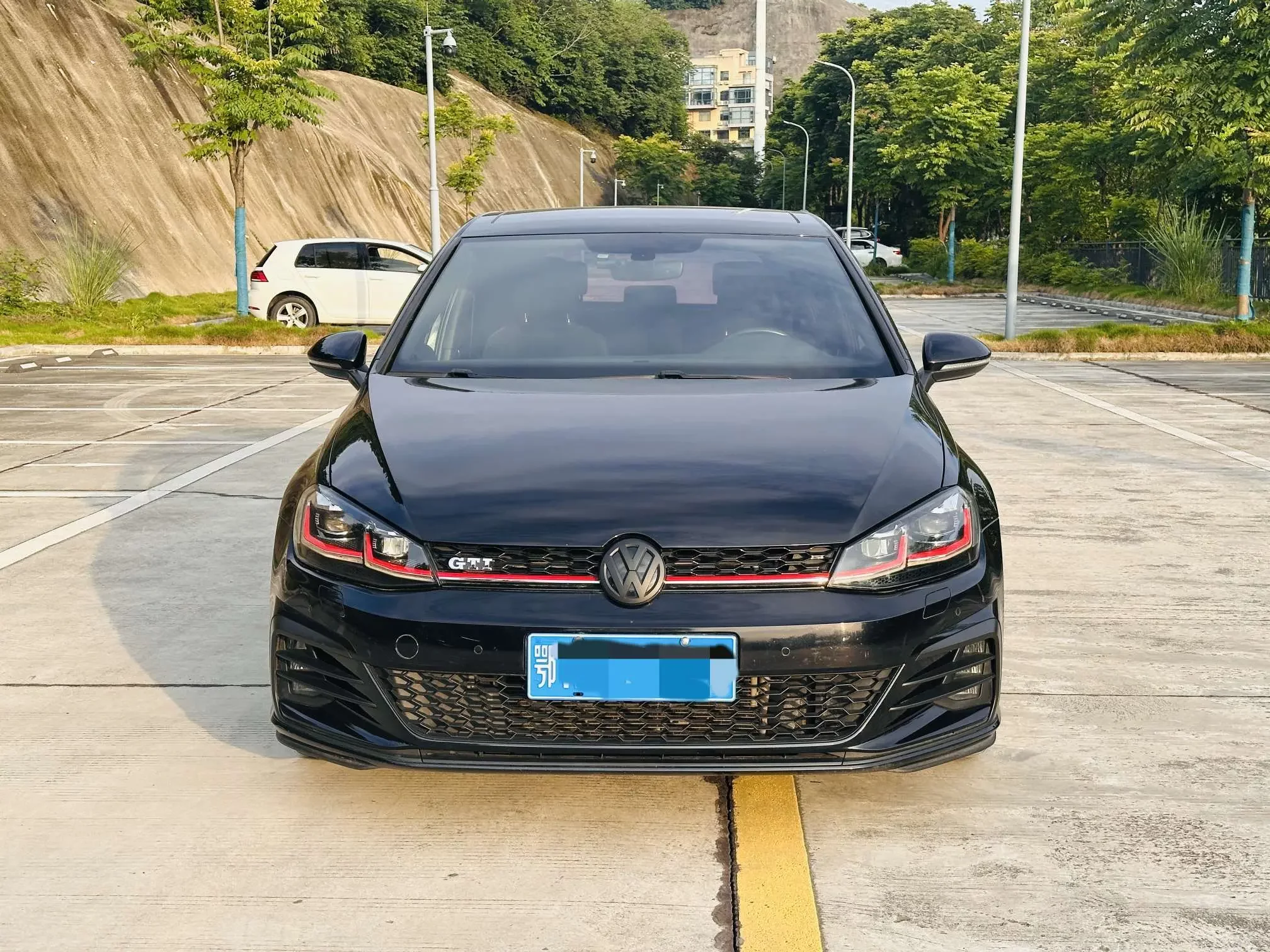 Volkswagen Golf GTI