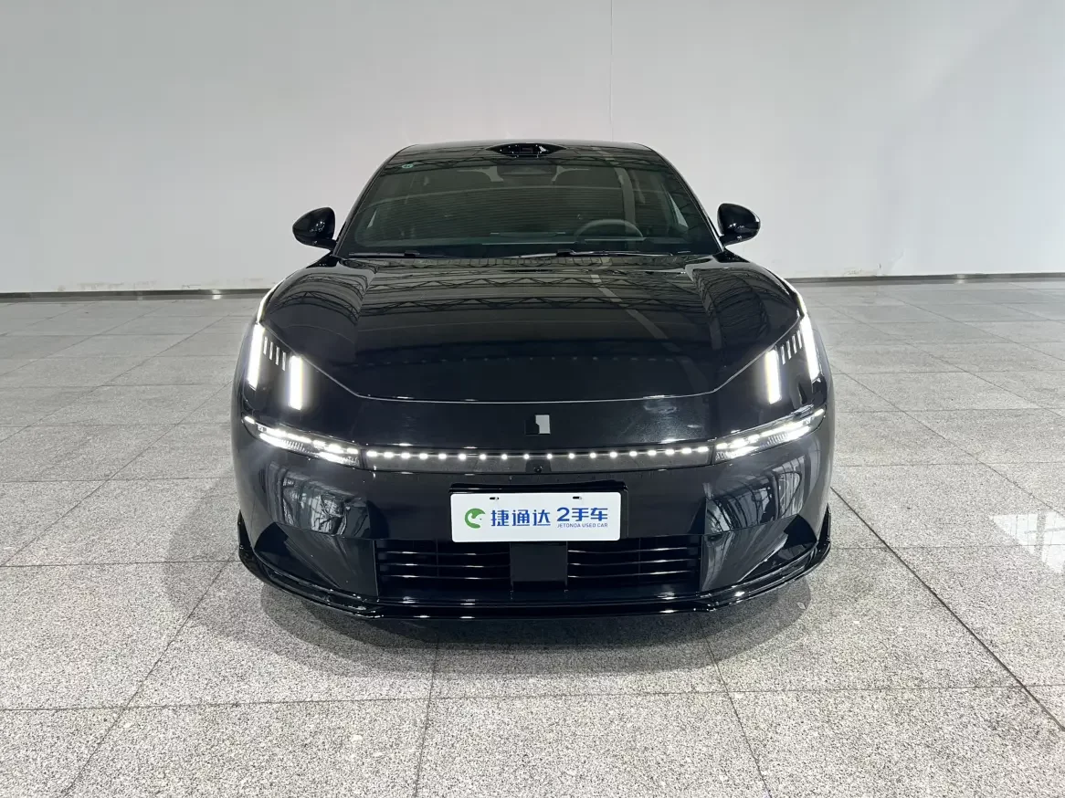 Lynk & Co 10 EM-P