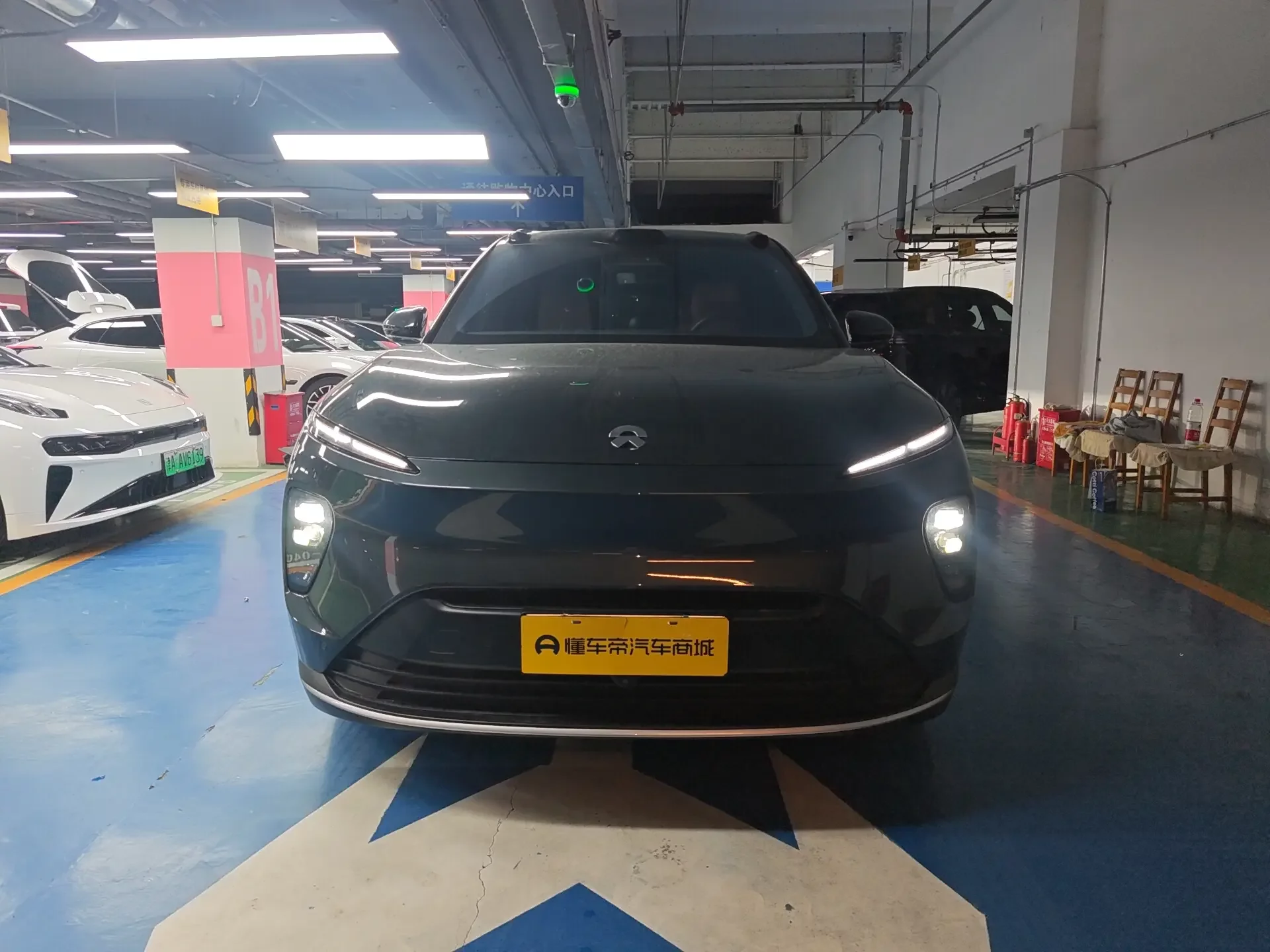 NIO ES8