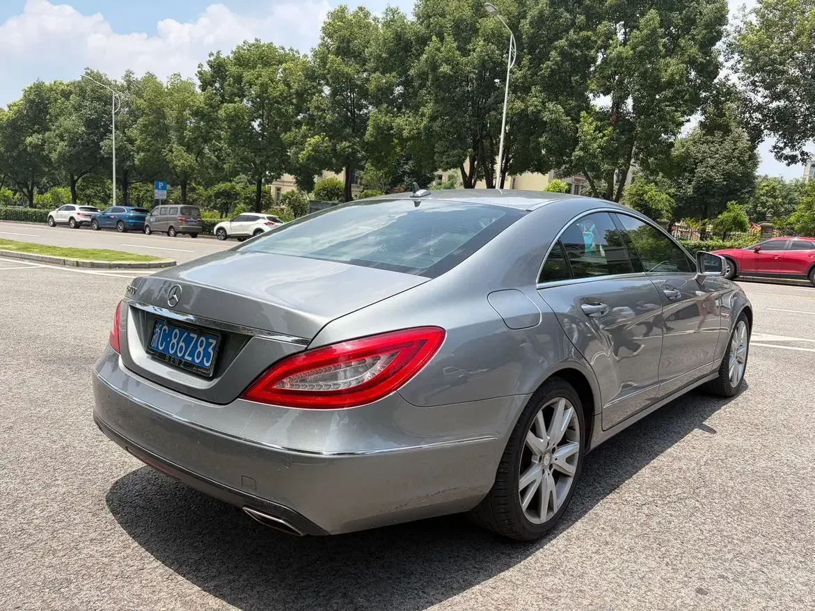 Mercedes-Benz CLS