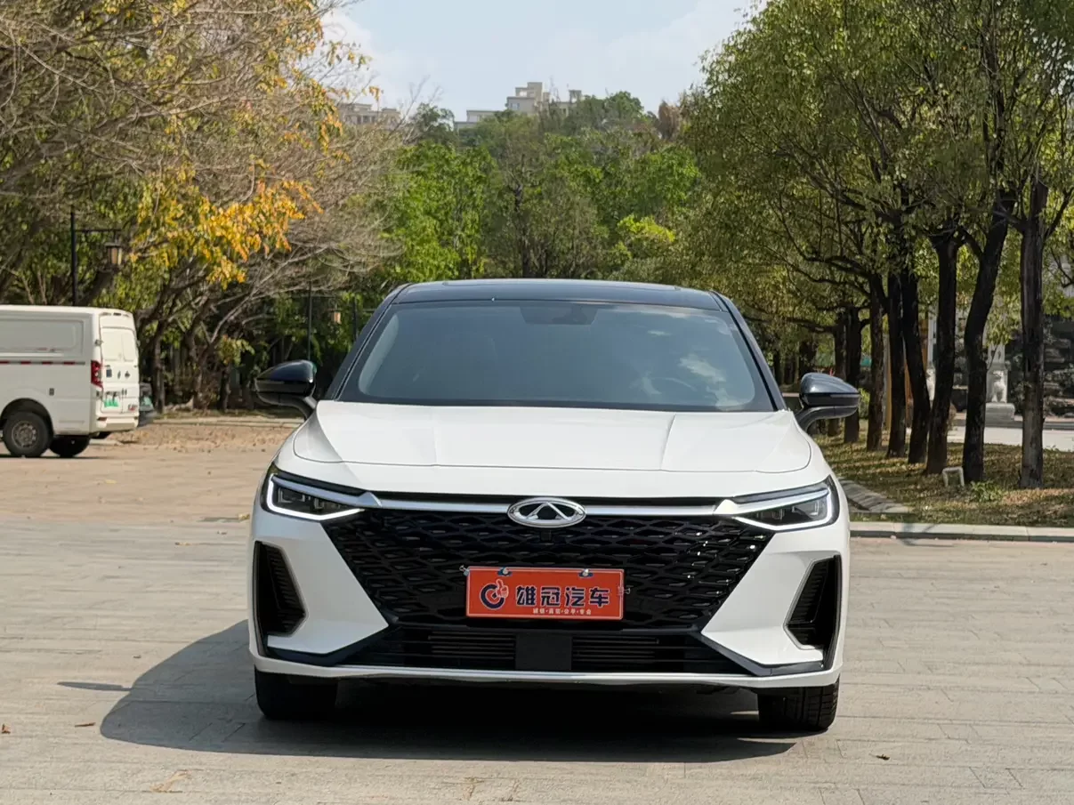 Chery Arrizo 8