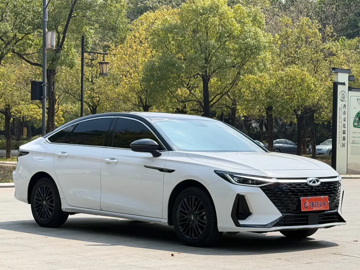 Chery Arrizo 8